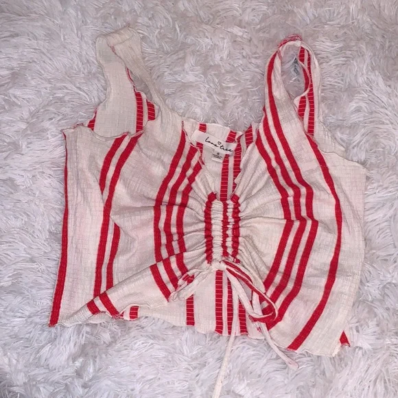 ✨2 SUMMER TOPS✨ - Picture 2 of 11